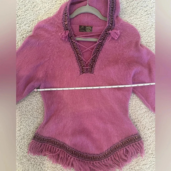 100% Peruvian baby alpaca sweater Size Small - Picture 3 of 6